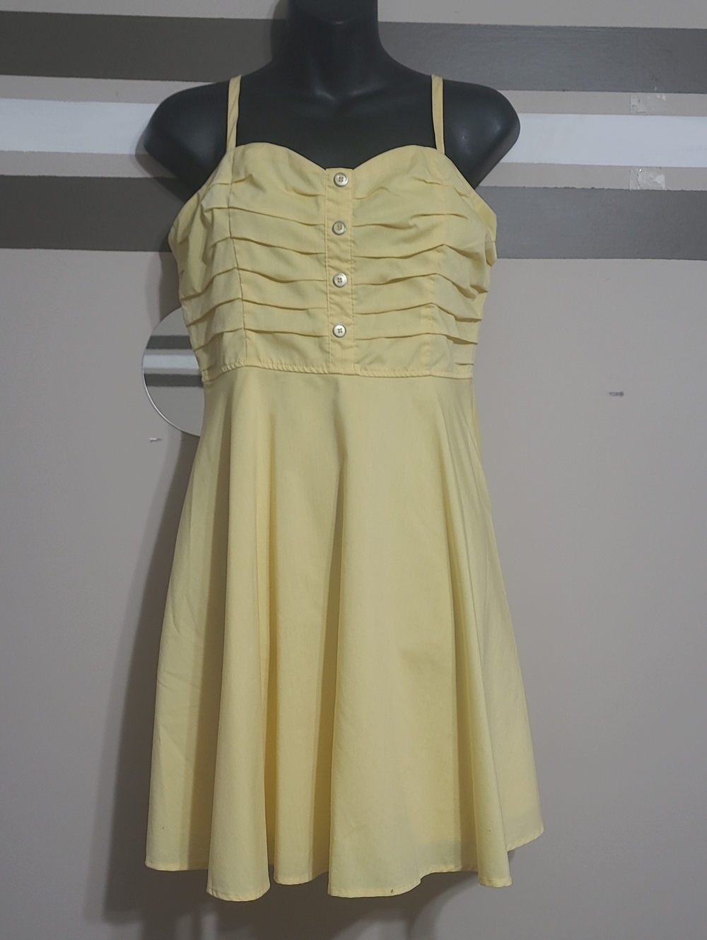 Dynamite Sunburst Yellow Pleated Sweetheart Bodice Summer Dress Sz Med
